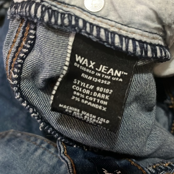 Distressed Blue Jeans - Picture 4 of 5